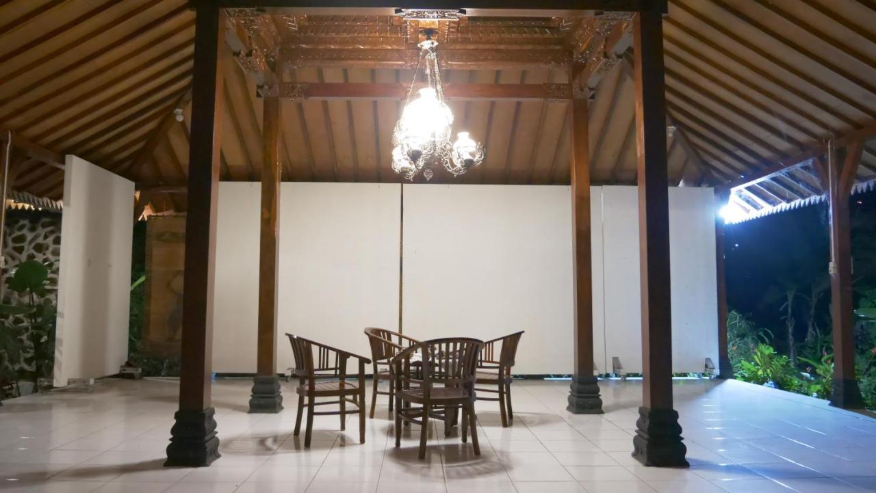 Sanggar Pantcha Indra Guest House Kemuning Eksteriør bilde