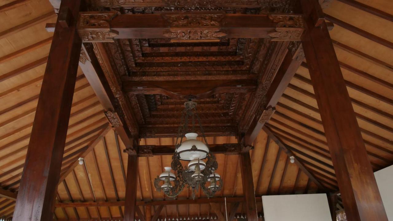 Sanggar Pantcha Indra Guest House Kemuning Eksteriør bilde