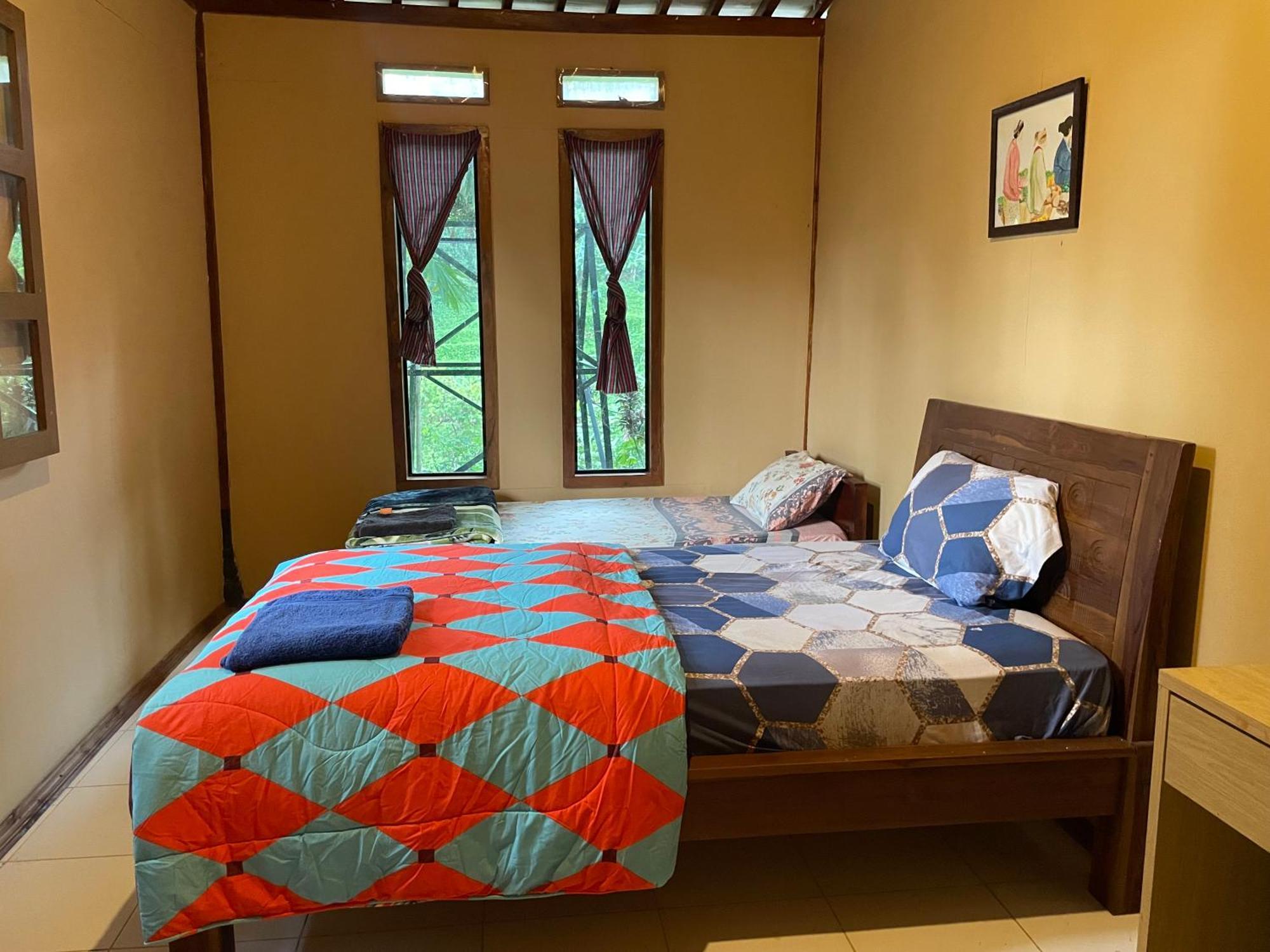 Sanggar Pantcha Indra Guest House Kemuning Eksteriør bilde
